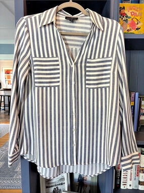 Fortune + Ivy Striped Button Down Shirt in Blue & White
